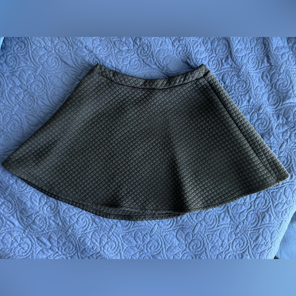 Size medium Wet Seal skirt.  Black.  Quilted.  Skater.  Edgy.  Mini.  Flare.